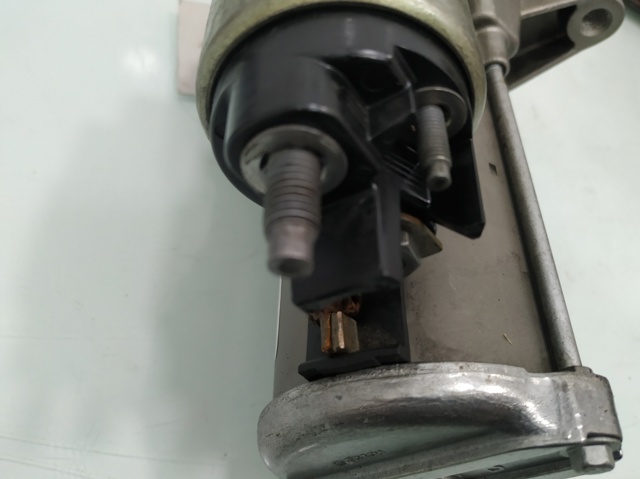 233000686R Renault (RVI)