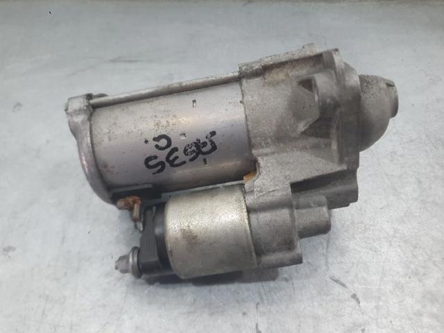 Rozrusznik 233000686R RENAULT