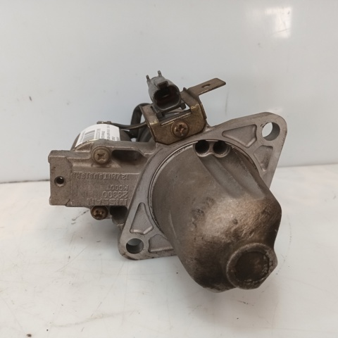 Rozrusznik 233001M216 NISSAN