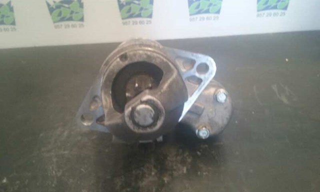 Rozrusznik 233001M216 NISSAN