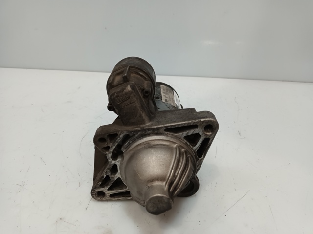 233002654R Renault (RVI)