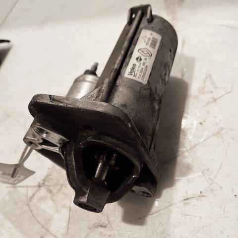 233003329R Nissan/Infiniti