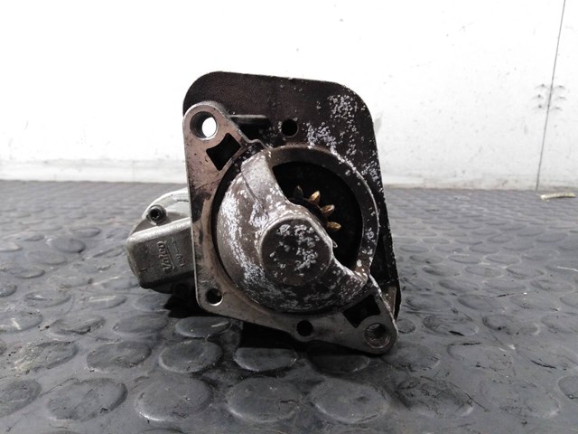 233007689R Renault (RVI)