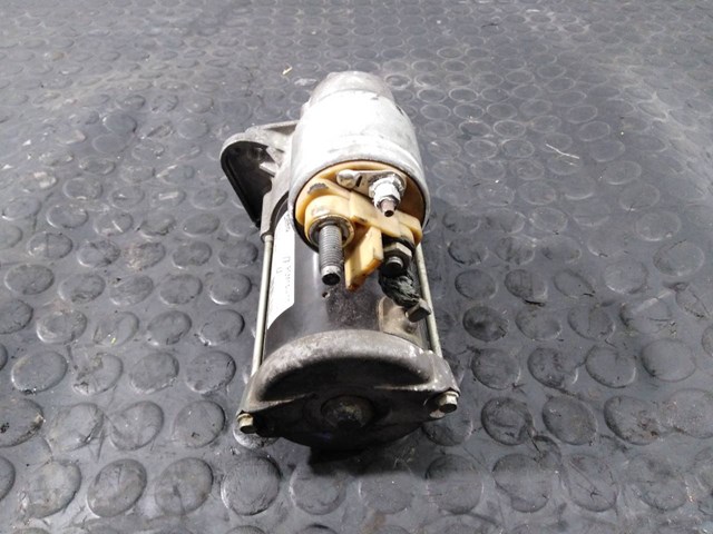 233007689R Renault (RVI)