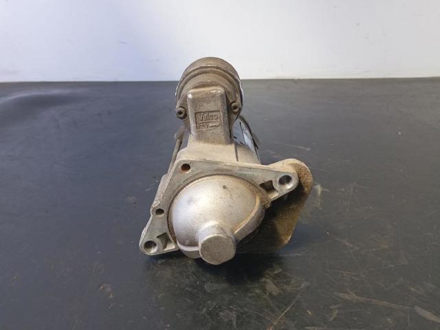 233007689R Renault (RVI)