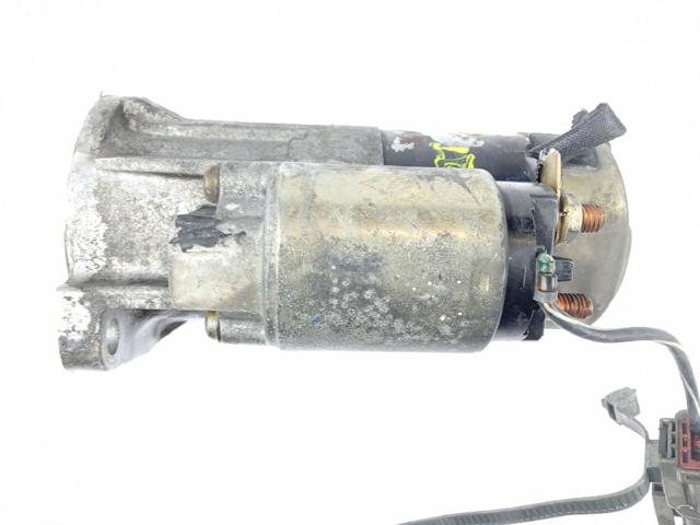 Rozrusznik Nissan Prairie M11