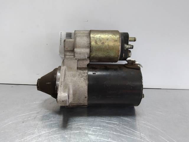 Rozrusznik 233009F600 NISSAN