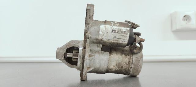 Rozrusznik 23300CK800 RENAULT