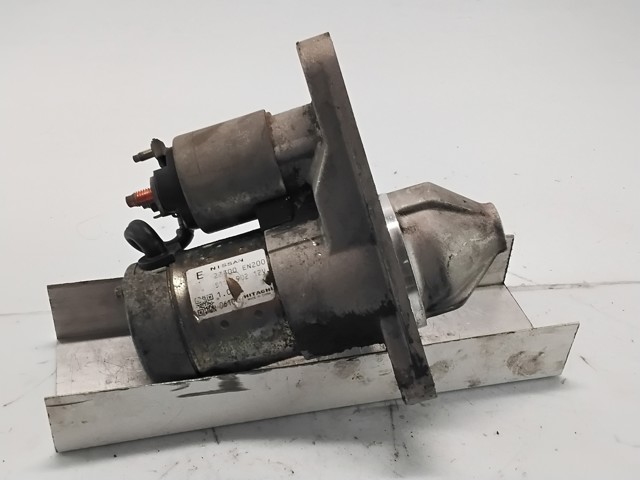 Rozrusznik 23300EN200 NISSAN