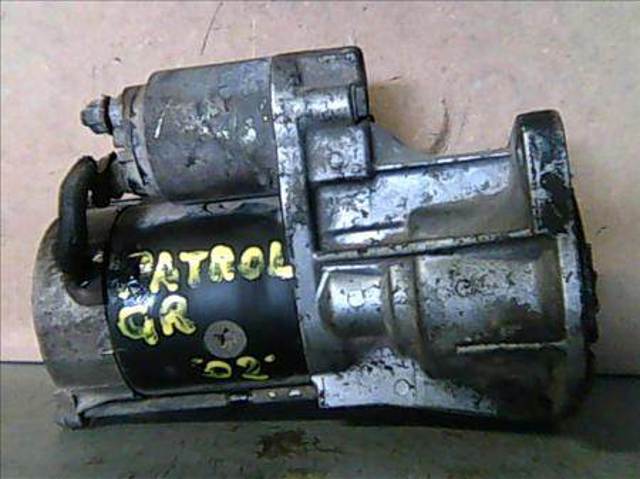 Rozrusznik 23300VC101 NISSAN