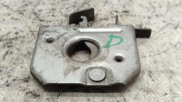 Zamek maski 236510B RENAULT