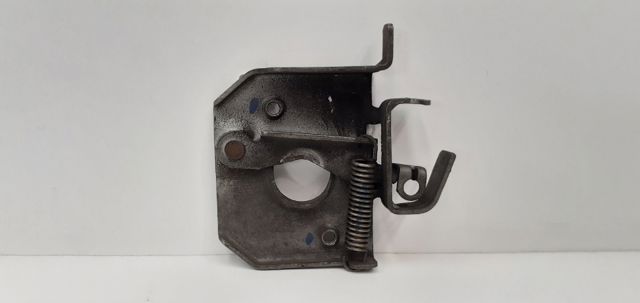 Zamek maski 236510B RENAULT