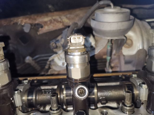 Wtryskiwacz paliwa 236700R160 TOYOTA