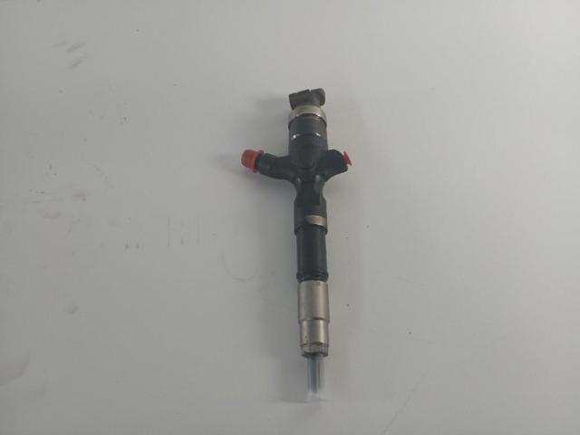 Wtryskiwacz paliwa 2367039135 TOYOTA