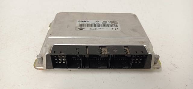 Sterownik silnika 237107F481 NISSAN