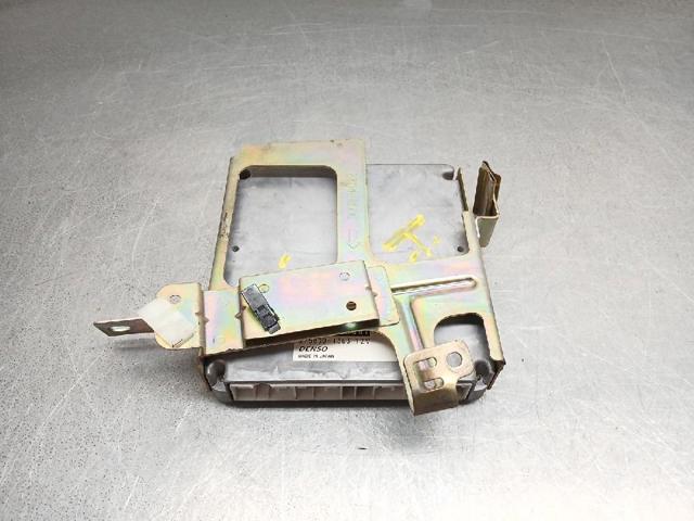 Sterownik silnika 23710AU601 NISSAN
