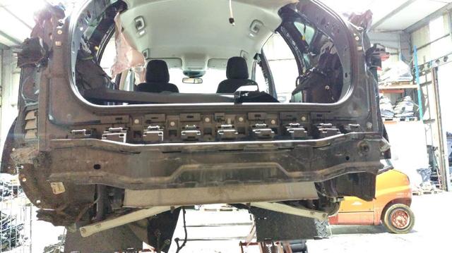 Wzmocnienie zderzaka tylnego 2400651 FORD