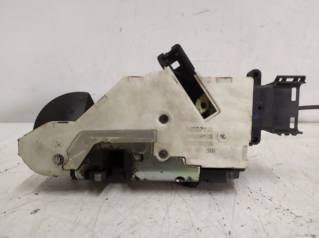 Zamek drzwi przednich lewych 24087158 PEUGEOT