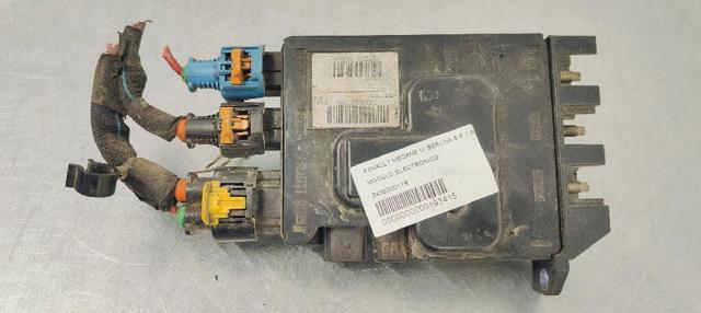 243800011R Renault (RVI)