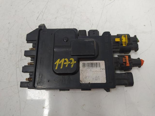 243800011R Renault (RVI)