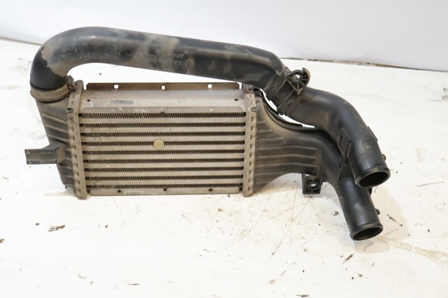 Chłodnica intercoolera 24406701 OPEL