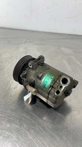 Sprężarka klimatyzacji 24411249 OPEL