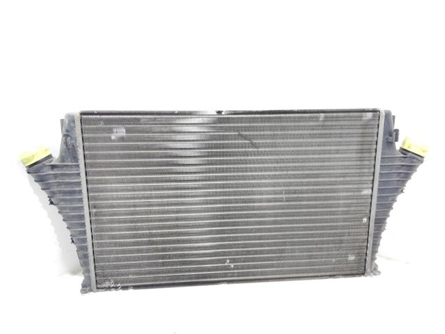 Chłodnica intercoolera 244118366 OPEL