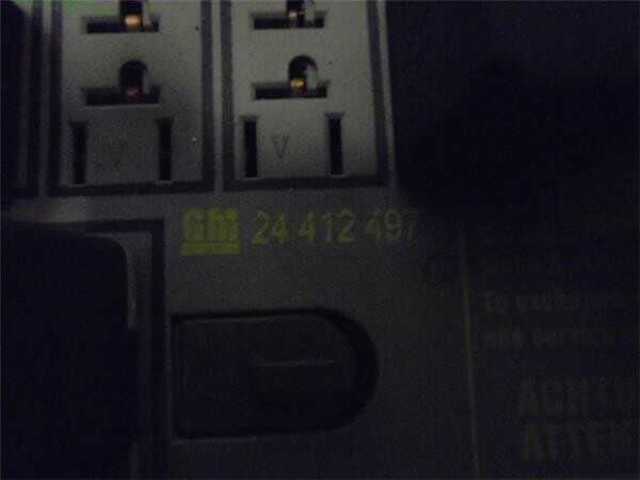 Skrzynka bezpieczników Opel Astra F69