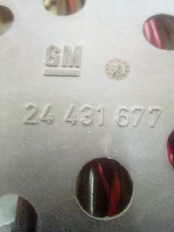 Skrzynka bezpieczników Opel Astra F69