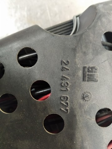 Skrzynka bezpieczników Opel Astra F69