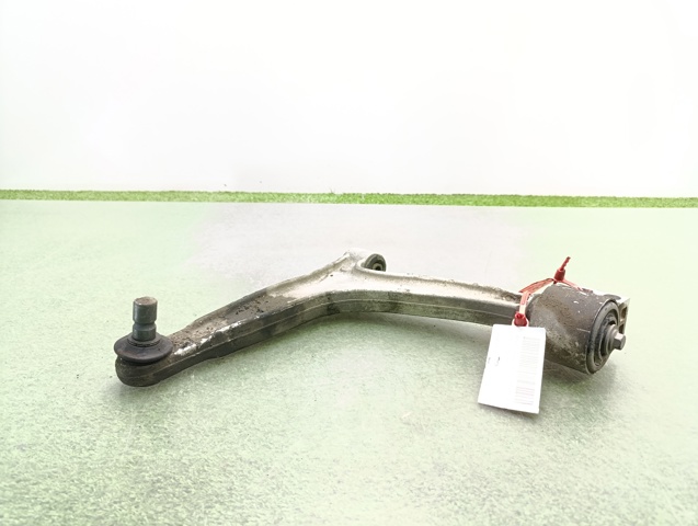 Wahacz zawieszenia przedniego dolny lewy 24413015 OPEL