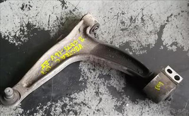 Wahacz zawieszenia przedniego dolny lewy 24413015 OPEL