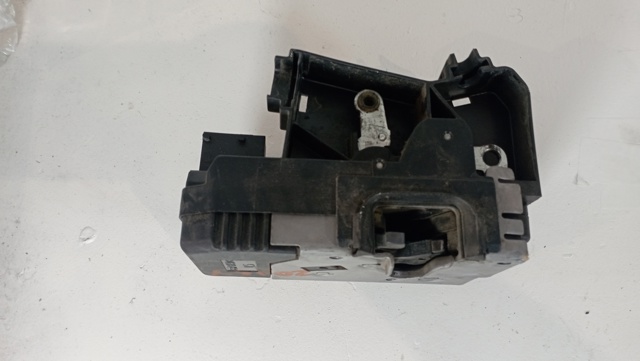 Zamek drzwi przednich lewych 24414116 OPEL
