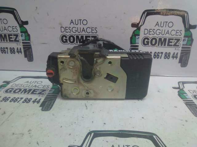 Zamek drzwi tylnych prawych 24414131 OPEL