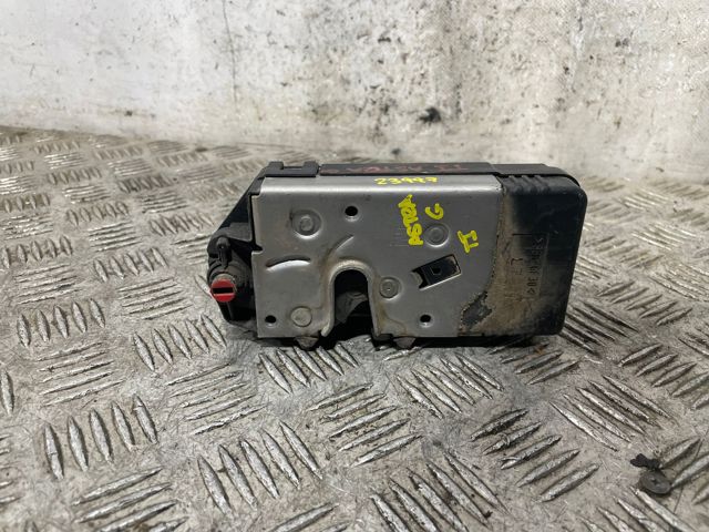 Zamek drzwi tylnych lewych 24414134 OPEL