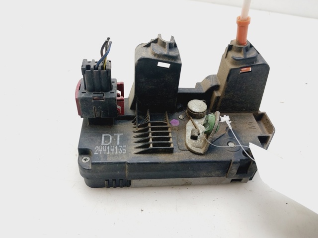 Zamek drzwi tylnych prawych 24414135 OPEL
