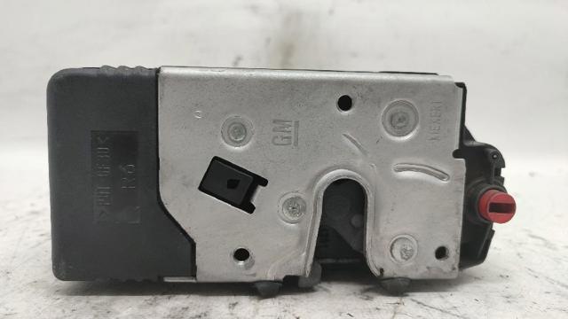 Zamek drzwi tylnych prawych 24414135 OPEL