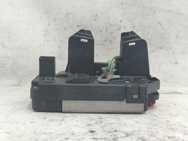 Zamek drzwi tylnych prawych 24414135 OPEL