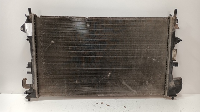 Chłodnica silnika 24418338 GM