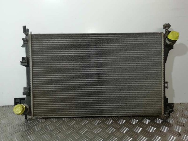 Chłodnica silnika 24418343 OPEL