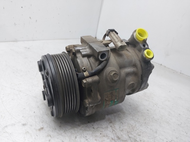 Sprężarka klimatyzacji 24421642 OPEL