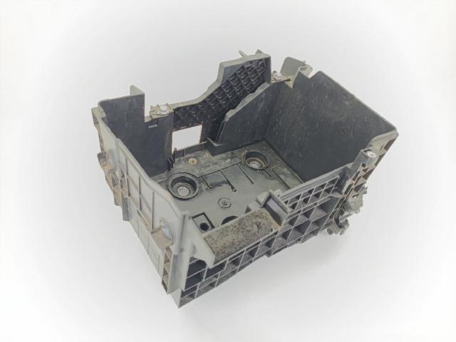 244280018R Renault (RVI)