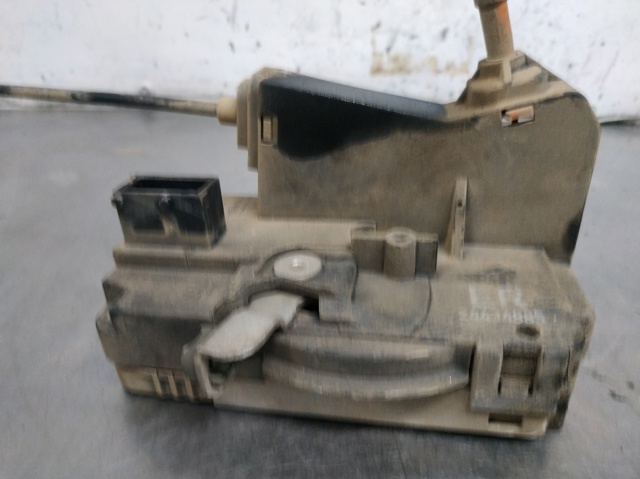 Zamek drzwi przednich prawych 24434885 OPEL