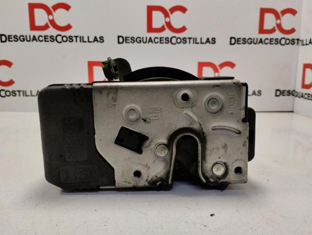 Zamek drzwi przednich prawych 24434885 OPEL
