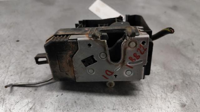 Zamek drzwi przednich lewych 24447340 OPEL