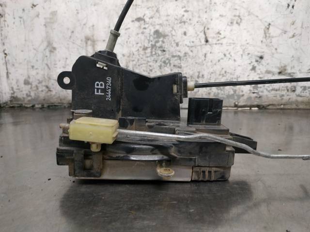 Zamek drzwi przednich lewych 24447340 OPEL