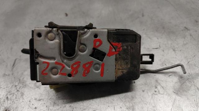 Zamek drzwi przednich prawych 24447341 OPEL