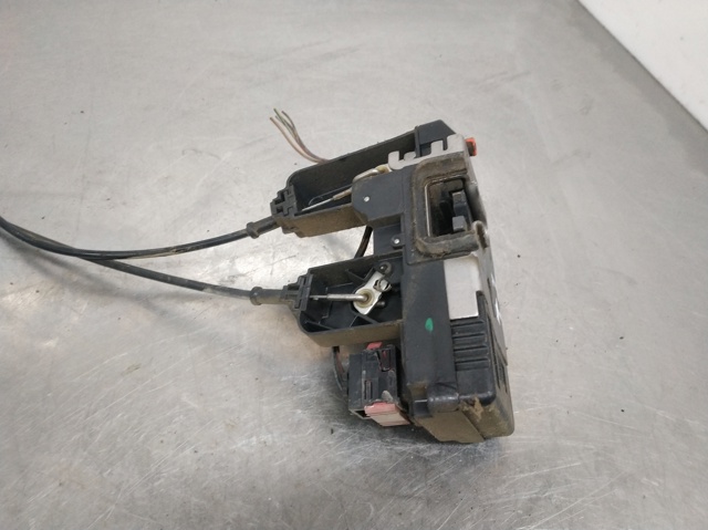 Zamek drzwi tylnych lewych 24447345 OPEL