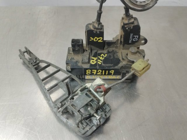Zamek drzwi tylnych prawych 24447346 OPEL
