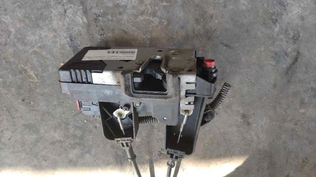 Zamek drzwi tylnych prawych 24447346 OPEL